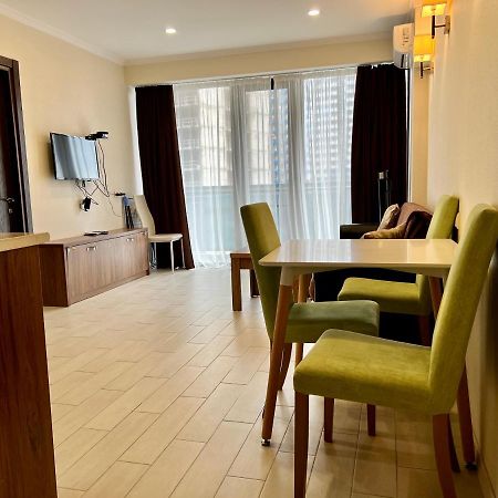 Batumi Orbi Beach Tower Екстериор снимка