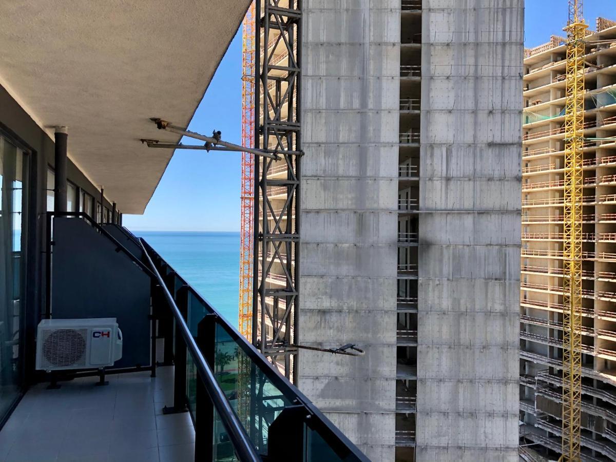 Batumi Orbi Beach Tower Екстериор снимка