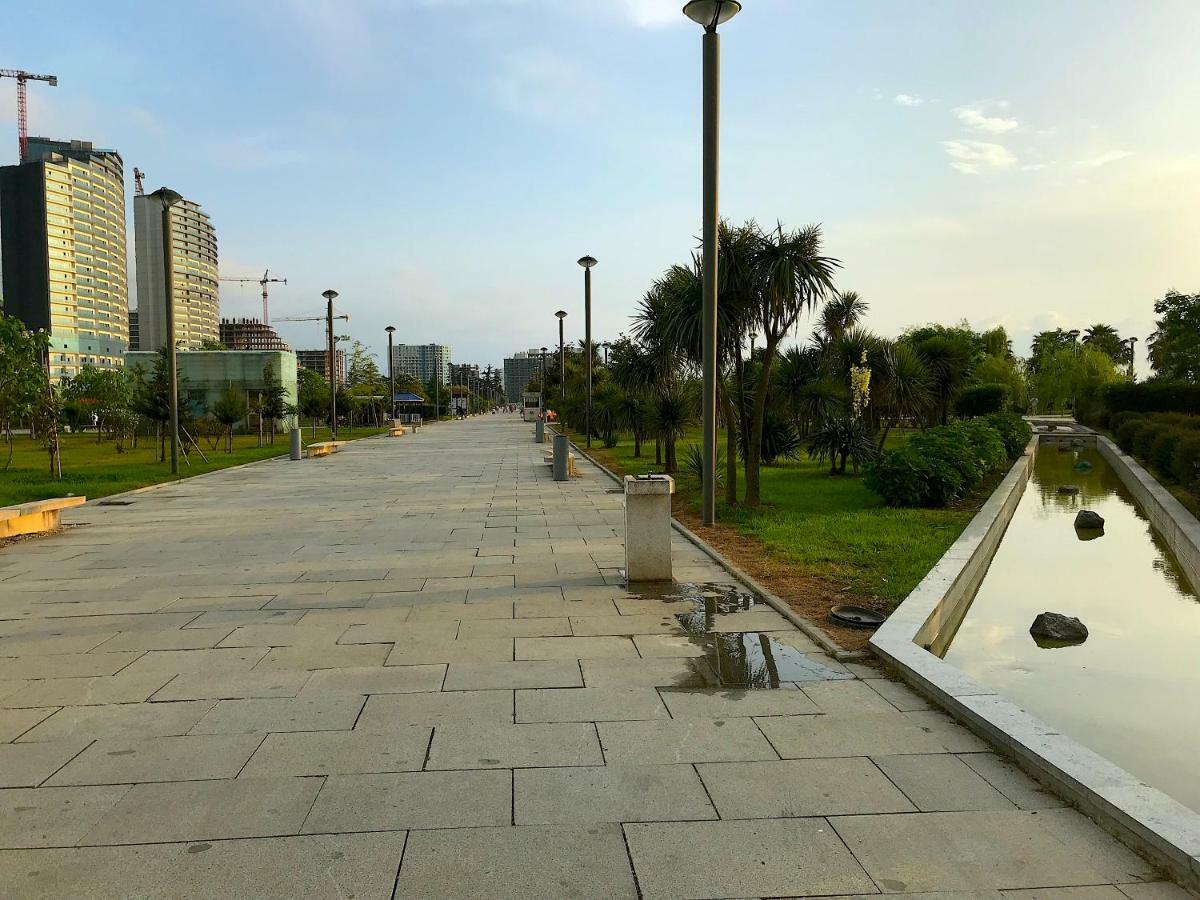 Batumi Orbi Beach Tower Екстериор снимка