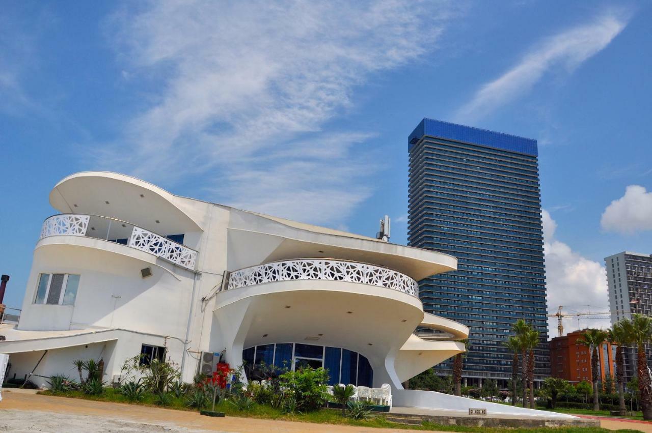 Batumi Orbi Beach Tower Екстериор снимка