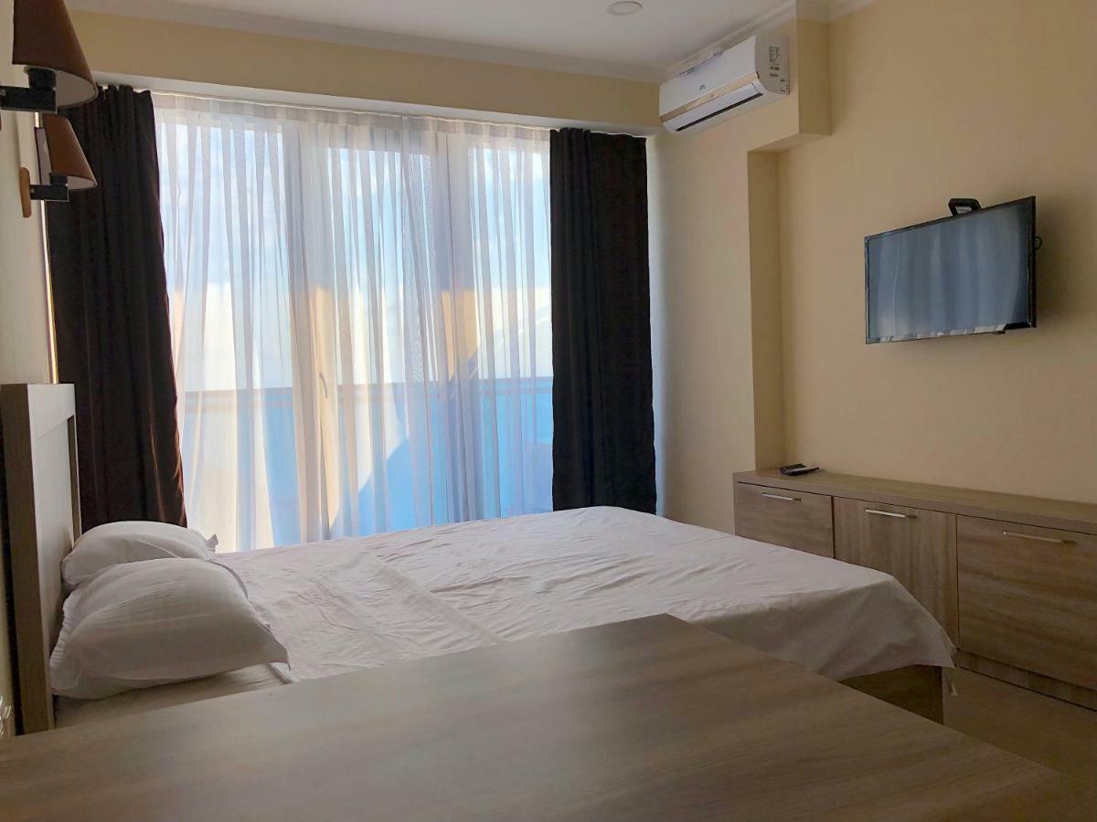 Batumi Orbi Beach Tower Екстериор снимка